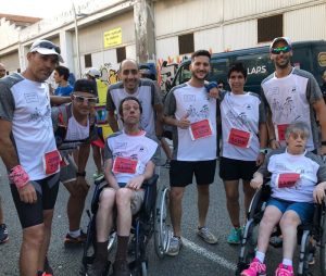 Els residents de Les Hortènsies a la cursa del Poble Nou