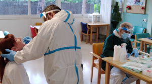 Proves PCR a la Residència Les Hortènsies